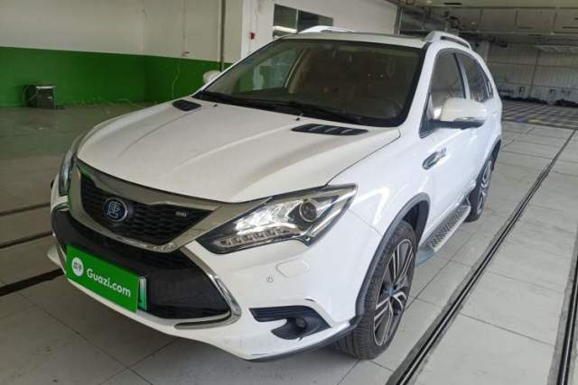 Used BYD Tang New Energy 2017 2.0T All-Wheel Drive Haoya Model 7 Seats
