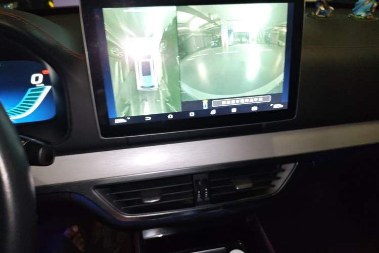 Used BYD Tang New Energy 2018 DM 2.0T All-Wheel Drive Smart Connectivity Luxury Model 7 Seats China V Emission Standard Audio And AC Panel