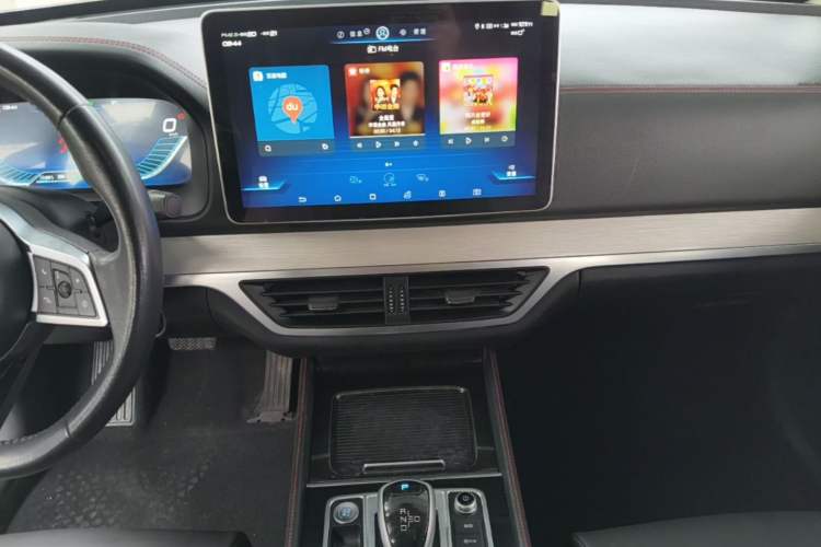 Used BYD Tang New Energy 2018 DM 2.0T All-Wheel Drive Smart Connect Elite 7-Seater China V Emission Standard Audio And AC Panel