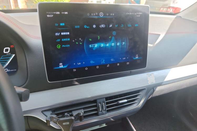 Used BYD Tang New Energy 2018 DM 2.0T All-Wheel Drive Smart Connectivity Luxury Model 7 Seats China V Emission Standard Audio And AC Panel