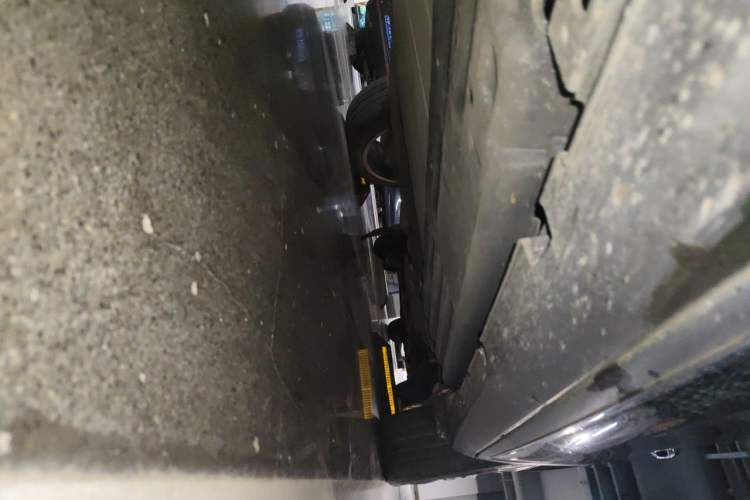 Used BYD Tang New Energy 2018 DM 2.0T All-Wheel Drive Smart Connectivity Luxury Model 7 Seats China V Emission Standard Chassis Front Left