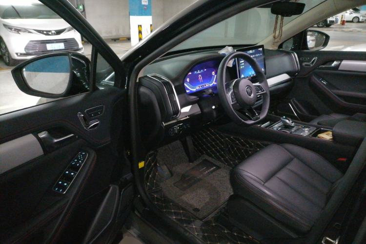 Used BYD Tang New Energy 2018 DM 2.0T All-Wheel Drive Smart Connectivity Luxury Model 7 Seats China V Emission Standard Driver Seat