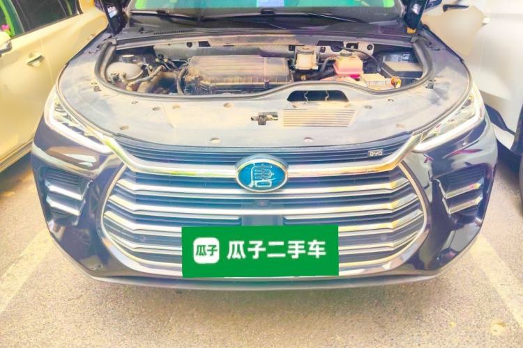 Used BYD Tang New Energy 2018 DM 2.0T All-Wheel Drive Smart Connectivity Luxury Model 7 Seats China V Emission Standard Engine Bay