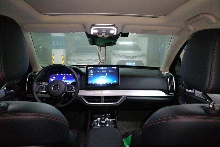 Used BYD Tang New Energy 2018 DM 2.0T All-Wheel Drive Smart Connectivity Luxury Model 7 Seats China V Emission Standard Headliner