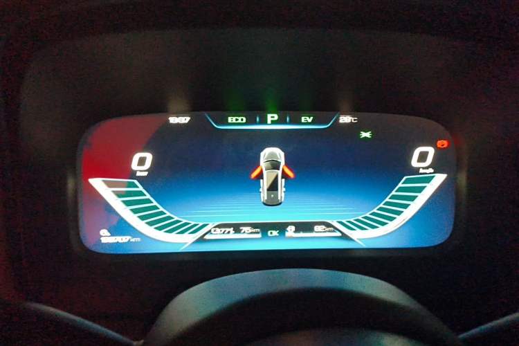Used BYD Tang New Energy 2018 DM 2.0T All-Wheel Drive Smart Connect Elite 7-Seater China V Emission Standard Instrument Cluster
