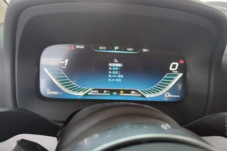 Used BYD Tang New Energy 2018 DM 2.0T All-Wheel Drive Smart Connect Elite 7-Seater China V Emission Standard Instrument Cluster