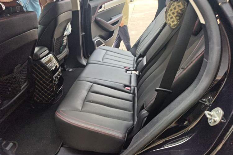 Used BYD Tang New Energy 2018 DM 2.0T All-Wheel Drive Smart Connectivity Luxury Model 7 Seats China V Emission Standard Left Rear Seat