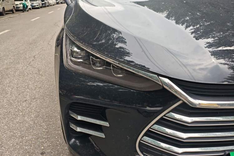 Used BYD Tang New Energy 2018 DM 2.0T All-Wheel Drive Smart Connectivity Luxury Model 7 Seats China V Emission Standard Right Front Headlight