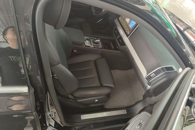 Used BYD Tang New Energy 2018 DM 2.0T All-Wheel Drive Smart Connect Elite 7-Seater China V Emission Standard Right Front Seat