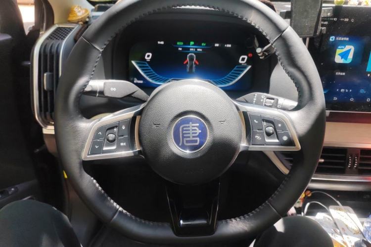 Used BYD Tang New Energy 2018 DM 2.0T All-Wheel Drive Smart Connectivity Luxury Model 7 Seats China V Emission Standard Steering Wheel
