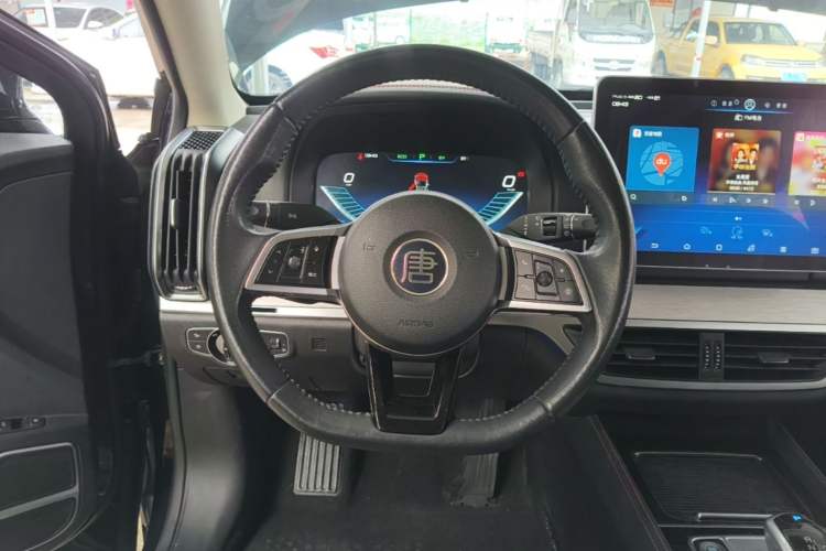 Used BYD Tang New Energy 2018 DM 2.0T All-Wheel Drive Smart Connect Elite 7-Seater China V Emission Standard Steering Wheel
