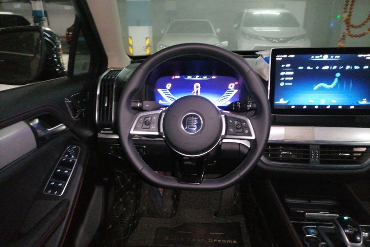 Used BYD Tang New Energy 2018 DM 2.0T All-Wheel Drive Smart Connectivity Luxury Model 7 Seats China V Emission Standard Steering Wheel
