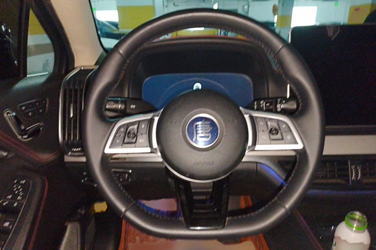Used BYD Tang New Energy 2018 DM 2.0T All-Wheel Drive Smart Connect Elite 7-Seater China V Emission Standard Steering Wheel