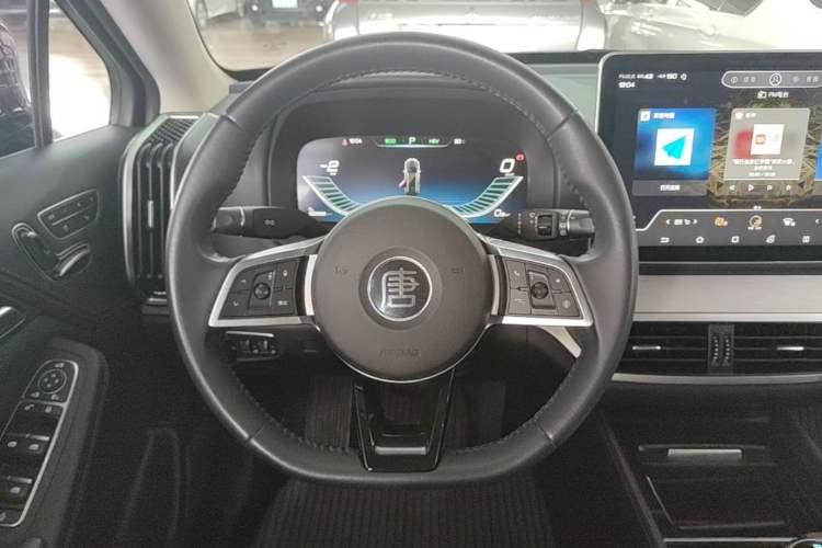 Used BYD Tang New Energy 2018 DM 2.0T All-Wheel Drive Smart Connect Elite 7-Seater China V Emission Standard Steering Wheel