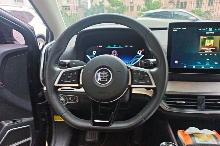 Used BYD Tang New Energy 2018 DM 2.0T All-Wheel Drive Smart Connectivity Luxury Model 7 Seats China V Emission Standard Steering Wheel