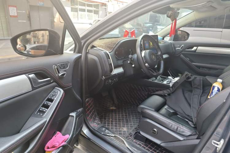 Used BYD Tang New Energy 2018 DM 2.0T All-Wheel Drive Smart Connect Genesis Edition 7 Seats China V Emission Standard Driver Seat