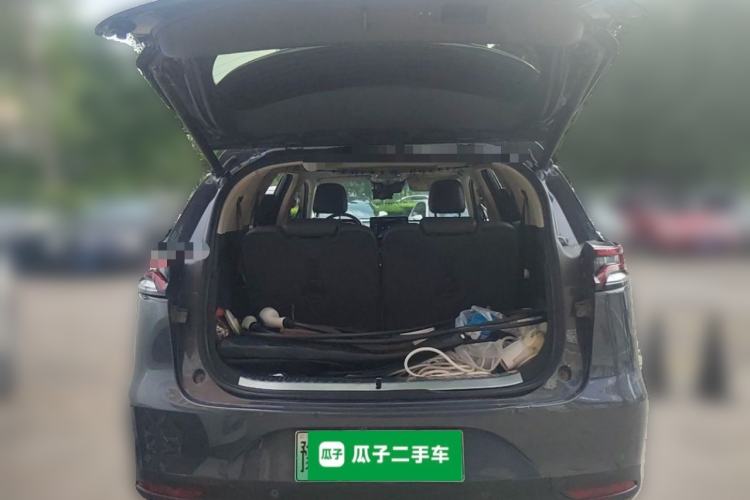 Used BYD Tang New Energy 2018 DM 2.0T All-Wheel Drive Smart Connectivity Luxury Model 7 Seats China V Emission Standard Trunk