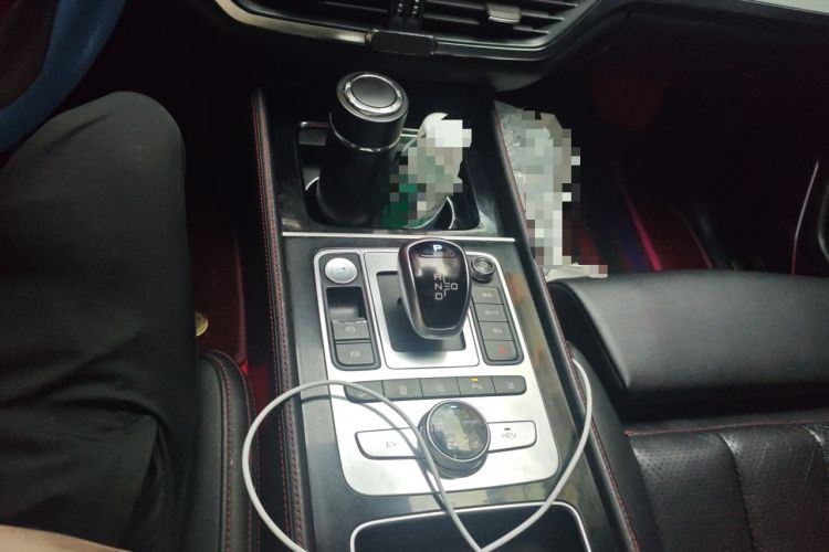 Used BYD Tang New Energy 2018 DM 2.0T All-Wheel Drive Smart Connect Genesis Edition 7 Seats China V Emission Standard Gear Lever
