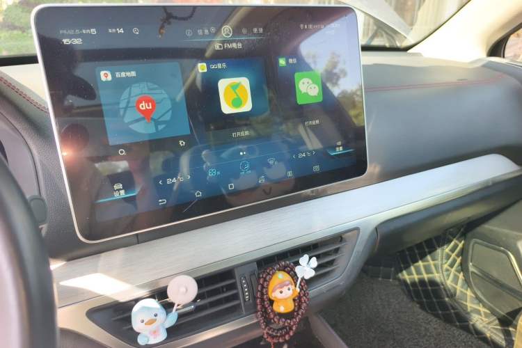 Used BYD Tang New Energy 2018 DM 2.0T All-Wheel Drive Smart Connect Elite 7-Seater China V Emission Standard Audio And AC Panel