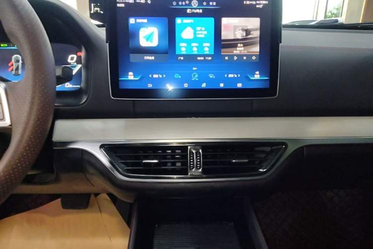 Used BYD Tang New Energy 2018 DM 2.0T All-Wheel Drive Smart Connectivity Enjoyment Model 5 Seats China V Emission Standard Audio And AC Panel