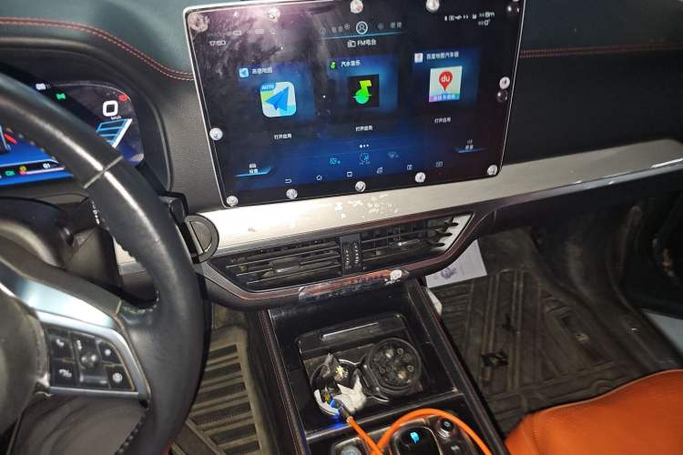 Used BYD Tang New Energy 2018 DM 2.0T All-Wheel Drive Smart Connectivity Luxury Model 7 Seats China V Emission Standard Audio And AC Panel