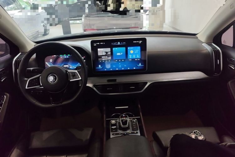 Used BYD Tang New Energy 2018 DM 2.0T All-Wheel Drive Smart Connect Genesis Edition 7 Seats China V Emission Standard Center Console