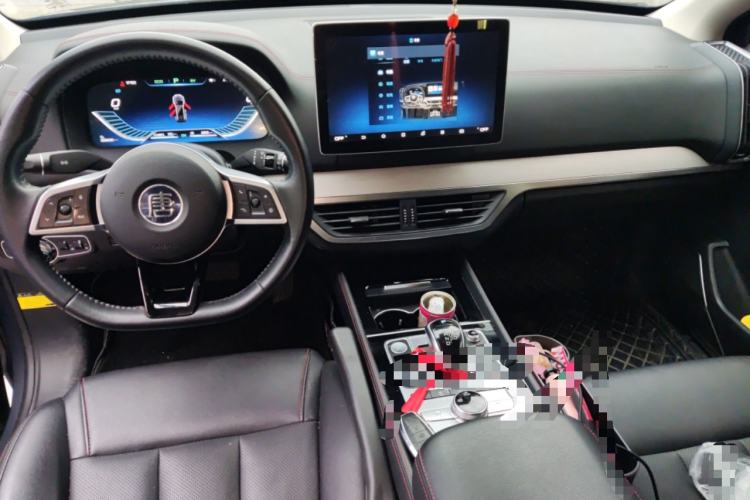 Used BYD Tang New Energy 2018 DM 2.0T All-Wheel Drive Smart Connectivity Luxury Model 7 Seats China V Emission Standard Center Console