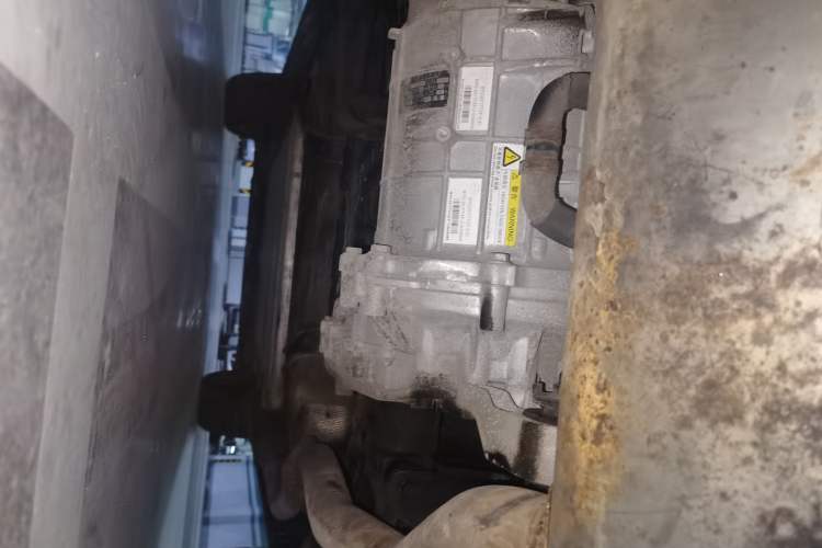 Used BYD Tang New Energy 2018 DM 2.0T All-Wheel Drive Smart Connectivity Luxury Model 7 Seats China V Emission Standard Chassis Rear