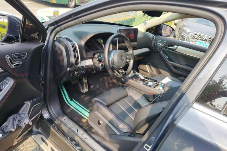 Used BYD Tang New Energy 2018 DM 2.0T All-Wheel Drive Smart Connect Genesis Edition 7 Seats China V Emission Standard Driver Seat