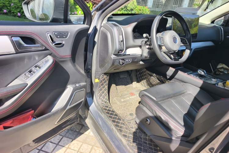Used BYD Tang New Energy 2018 DM 2.0T All-Wheel Drive Smart Connect Elite 7-Seater China V Emission Standard Driver Seat