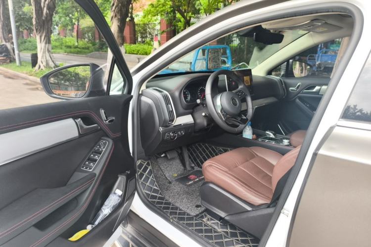 Used BYD Tang New Energy 2018 DM 2.0T All-Wheel Drive Smart Connect Advanced Model 7 Seats China V Emission Standard Driver Seat