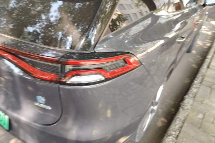 Used BYD Tang New Energy 2018 DM 2.0T All-Wheel Drive Smart Connectivity Luxury Model 7 Seats China V Emission Standard Exterior 3