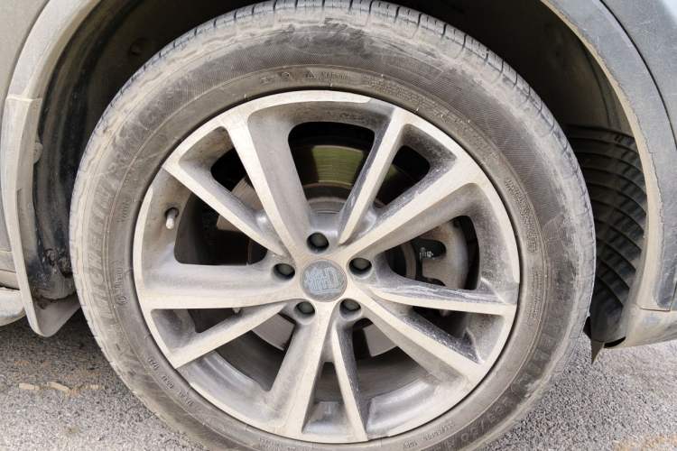 Used BYD Tang New Energy 2018 DM 2.0T All-Wheel Drive Smart Connect Advanced Model 7 Seats China V Emission Standard Exterior 4