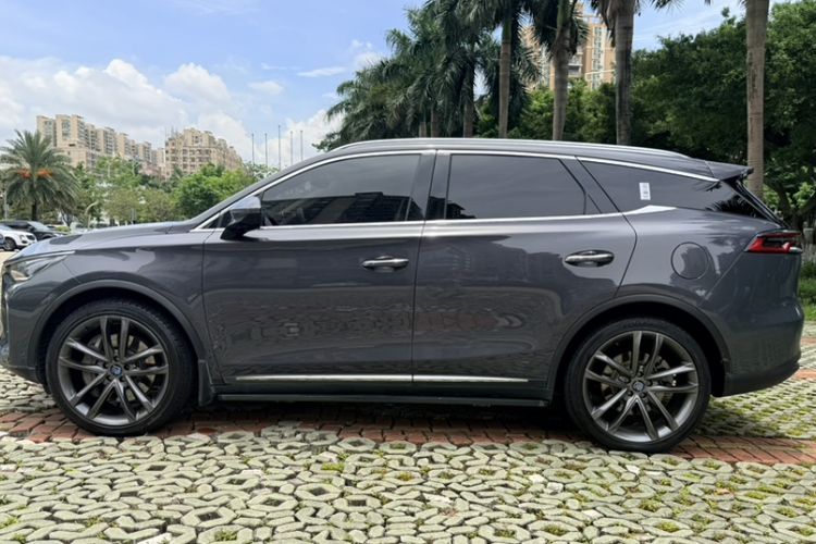 Used BYD Tang New Energy 2018 DM 2.0T All-Wheel Drive Smart Connect Elite 7-Seater China V Emission Standard Exterior 6