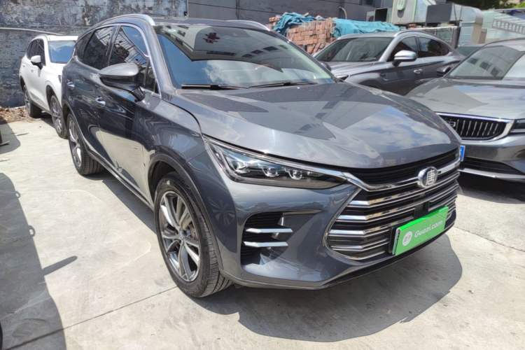 Used BYD Tang New Energy 2018 DM 2.0T All-Wheel Drive Smart Connectivity Luxury Model 7 Seats China V Emission Standard Front Right 45 Deg