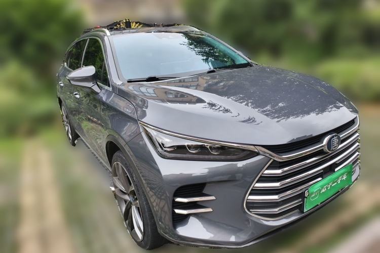 Used BYD Tang New Energy 2018 DM 2.0T All-Wheel Drive Smart Connect Elite 7-Seater China V Emission Standard Front Right 45 Deg