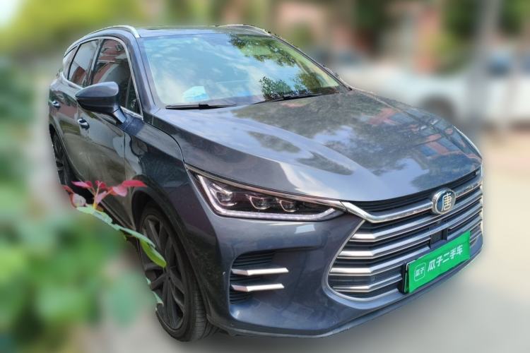 Used BYD Tang New Energy 2018 DM 2.0T All-Wheel Drive Smart Connectivity Luxury Model 7 Seats China V Emission Standard Front Right 45 Deg