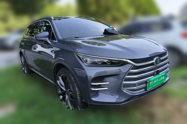 Used BYD Tang New Energy 2018 DM 2.0T All-Wheel Drive Smart Connectivity Luxury Model 7 Seats China V Emission Standard Front Right 45 Deg