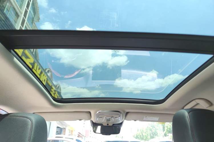 Used BYD Tang New Energy 2018 DM 2.0T All-Wheel Drive Smart Connectivity Luxury Model 7 Seats China V Emission Standard Headliner