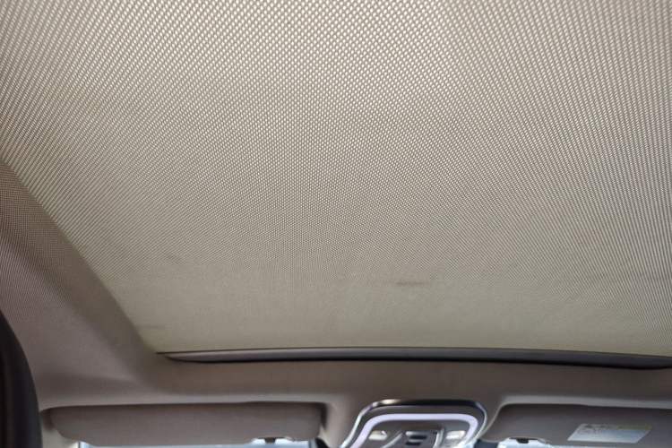 Used BYD Tang New Energy 2018 DM 2.0T All-Wheel Drive Smart Connect Elite 7-Seater China V Emission Standard Headliner