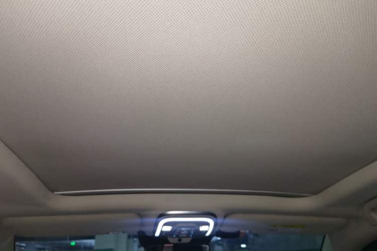 Used BYD Tang New Energy 2018 DM 2.0T All-Wheel Drive Smart Connectivity Luxury Model 7 Seats China V Emission Standard Headliner