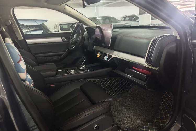 Used BYD Tang New Energy 2018 DM 2.0T All-Wheel Drive Smart Connect Elite 7-Seater China V Emission Standard Interior 1