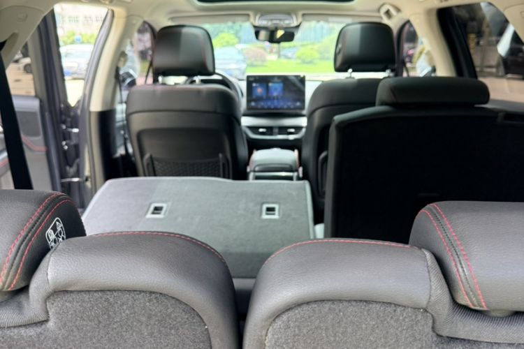 Used BYD Tang New Energy 2018 DM 2.0T All-Wheel Drive Smart Connect Elite 7-Seater China V Emission Standard Interior 2
