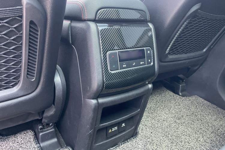 Used BYD Tang New Energy 2018 DM 2.0T All-Wheel Drive Smart Connectivity Luxury Model 7 Seats China V Emission Standard Interior 4
