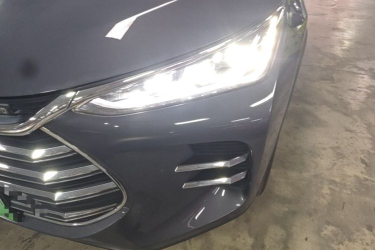 Used BYD Tang New Energy 2018 DM 2.0T All-Wheel Drive Smart Connectivity Luxury Model 7 Seats China V Emission Standard Left Front Headlight