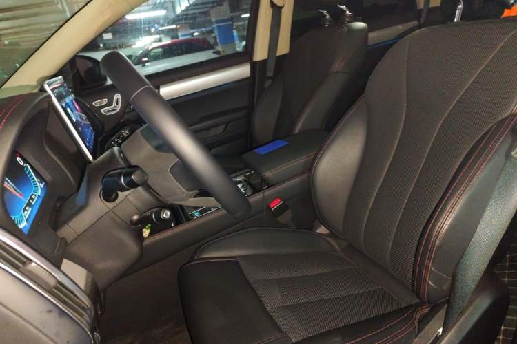 Used BYD Tang New Energy 2018 DM 2.0T All-Wheel Drive Smart Connectivity Luxury Model 7 Seats China V Emission Standard Left Front Seat