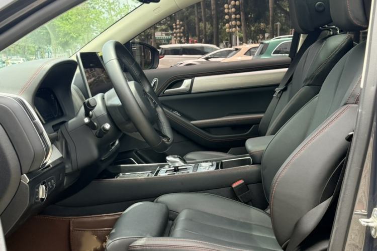 Used BYD Tang New Energy 2018 DM 2.0T All-Wheel Drive Smart Connect Elite 7-Seater China V Emission Standard Left Front Seat