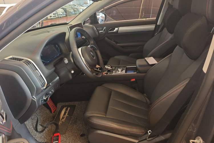 Used BYD Tang New Energy 2018 DM 2.0T All-Wheel Drive Smart Connectivity Luxury Model 7 Seats China V Emission Standard Left Front Seat