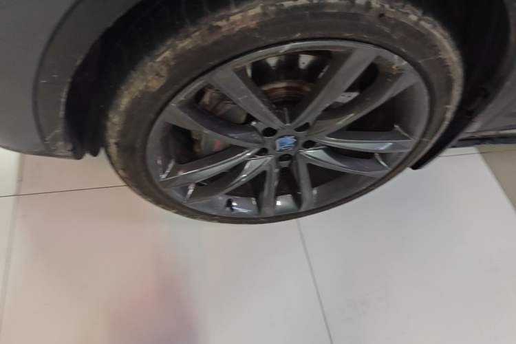 Used BYD Tang New Energy 2018 DM 2.0T All-Wheel Drive Smart Connect Elite 7-Seater China V Emission Standard Left Front Wheel Hub
