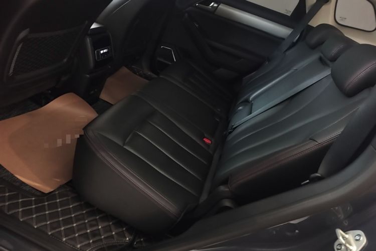 Used BYD Tang New Energy 2018 DM 2.0T All-Wheel Drive Smart Connect Genesis Edition 7 Seats China V Emission Standard Left Rear Seat